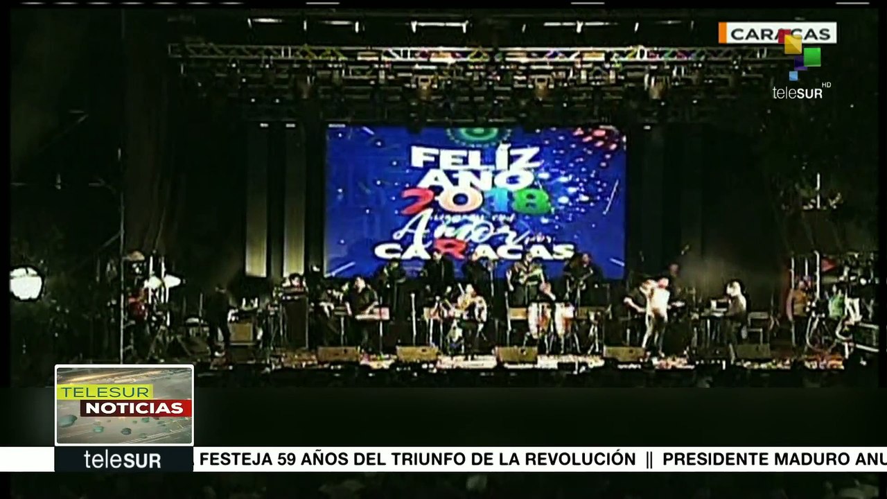 Venezolanos celebran el Año Nuevo en la Plaza Bolívar