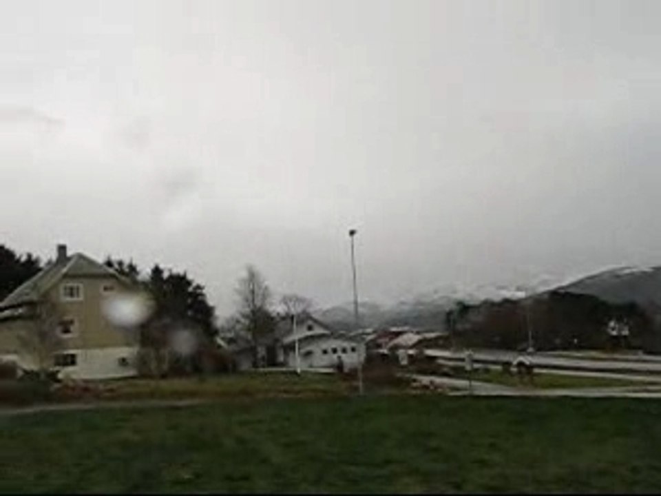 Huset Skype host regn