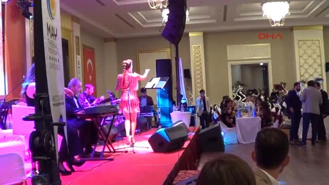 Afyonkarahisar Yeni Yıla Ebru Yaşar'la Girdiler