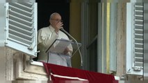 El papa Francisco pide que se garantice la paz de los inmigrantes y refugiados