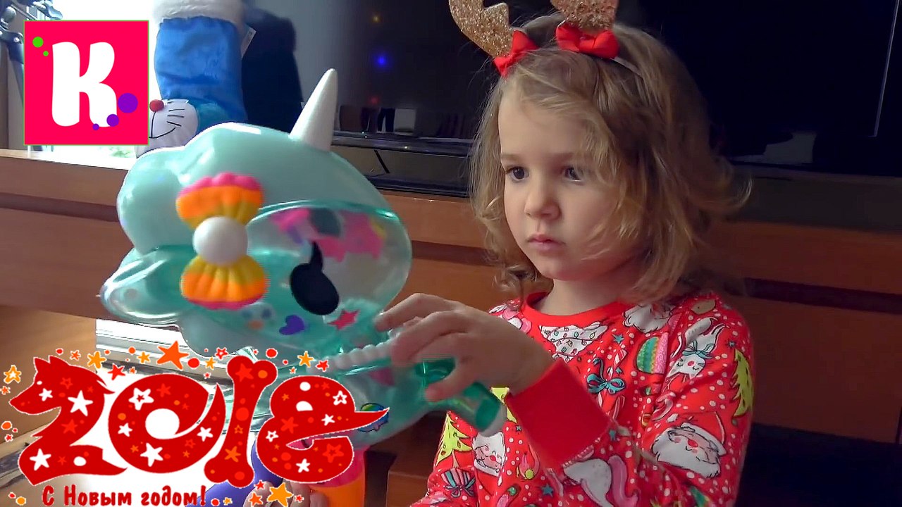 Мои Сингапурские подарки под ЕЛКОЙ ⁄ Видеонаблюдение засняло Деда Мороза в нашем Лондонском доме у Кати и Макса 2018