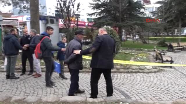 Düzce Banka Bırakılan Çanta Fünye ile Patlatıldı