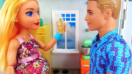 Supergirl tiene un BEBÉ Ken Superespía DC Superhero Girls Barbie