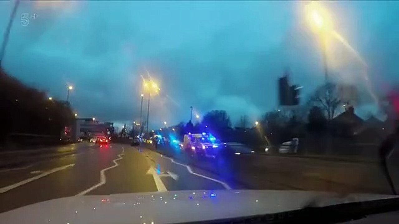 All NewTraffic Cops S02E17