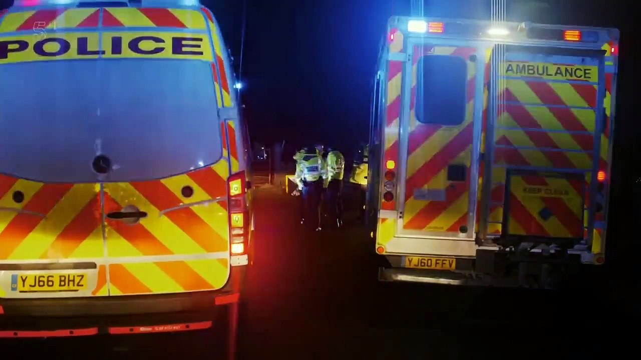 All new traffic cops S02E06