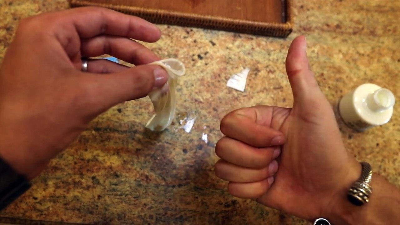 USED_CONDOM_PRANK!___HoomanTV_720P