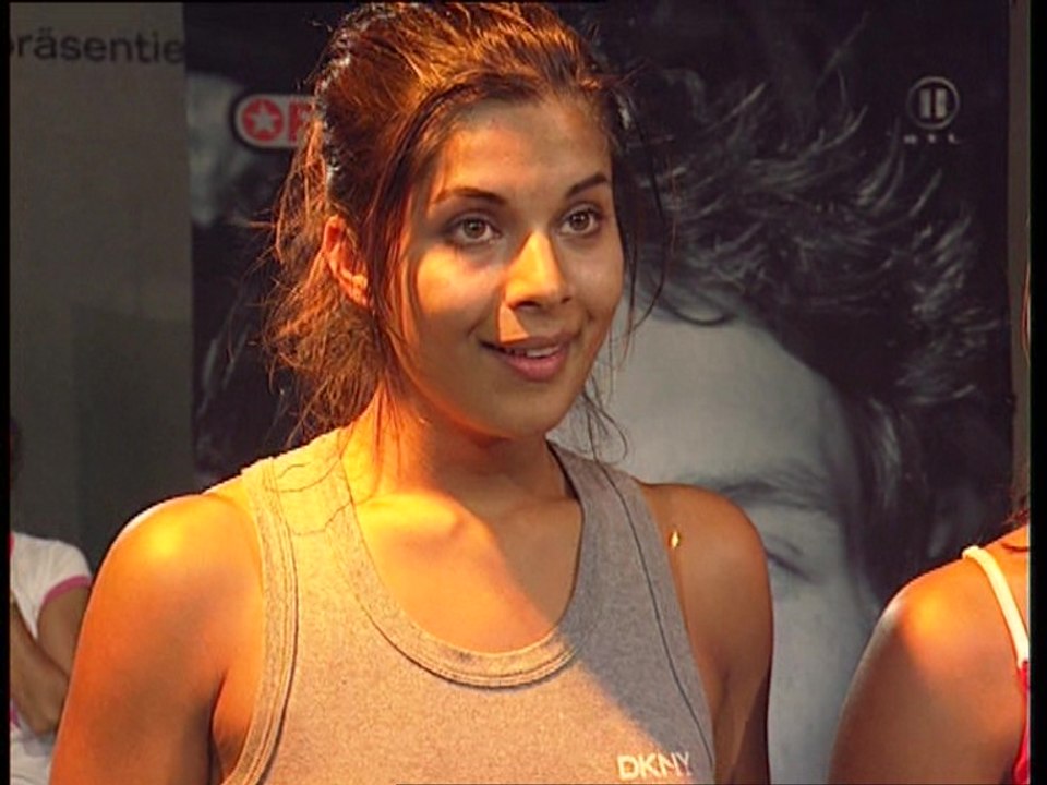 Indira Weis - Vom Popstars-Casting zum Bro'Sis-Popstar (2002)