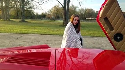 Babai i blen Lamborghini, vajza e llastuar i bën hatanë