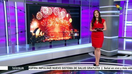 Con baile y fricasé, bolivianos reciben el año nuevo