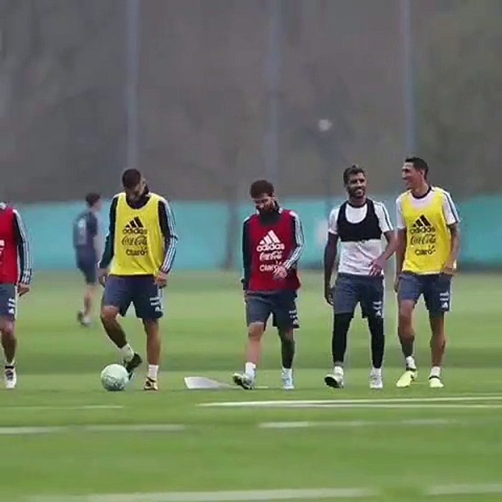 Voir Messi pendant l'entraînement
