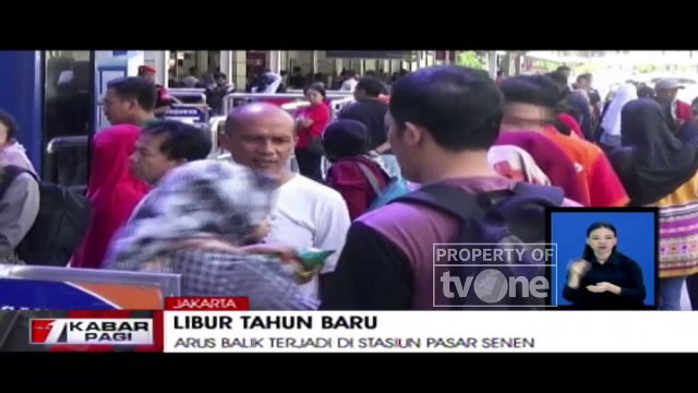 Arus Balik Libur Akhir Tahun Terlihat di Stasiun Pasar Senen