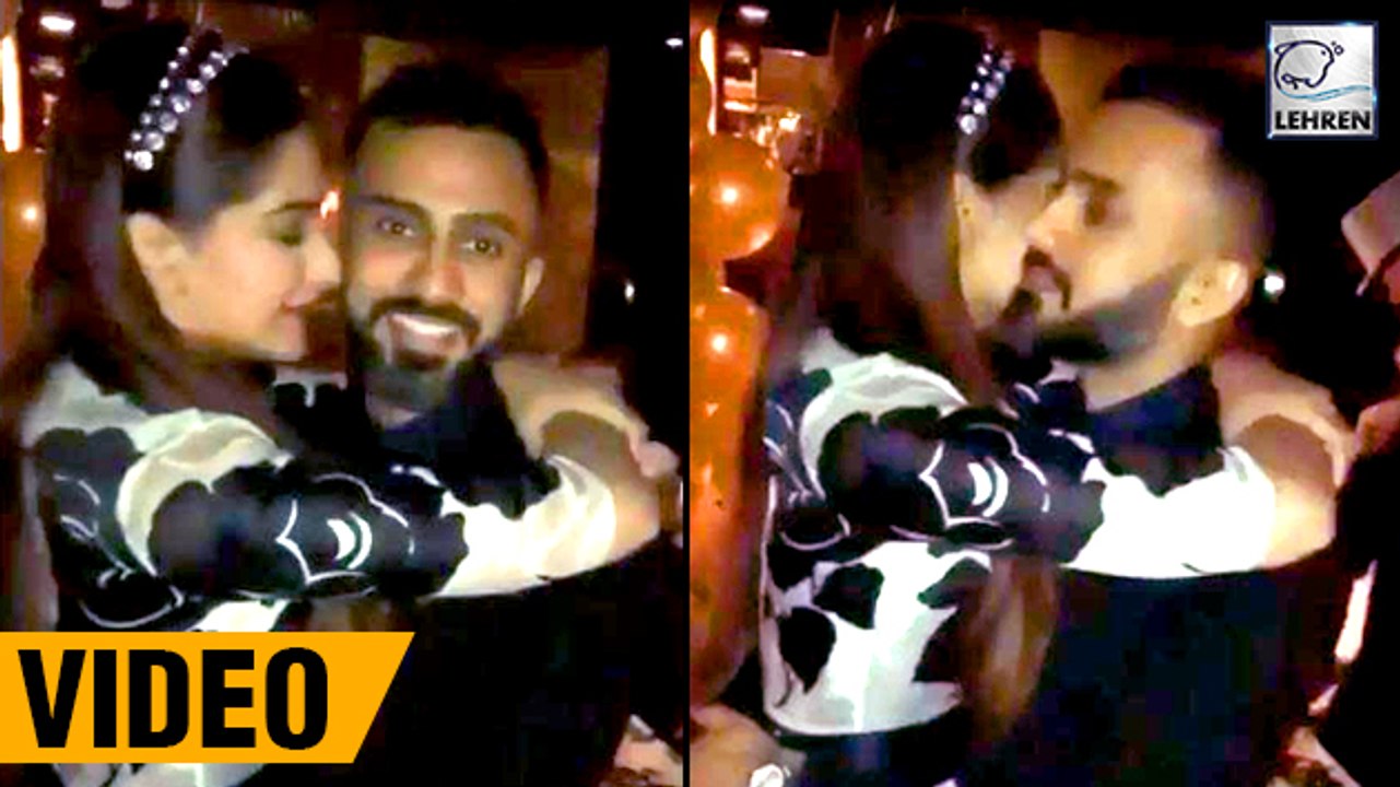 Sonam Kapoor KISSES Boyfriend Anand Ahuja On New Years Eve