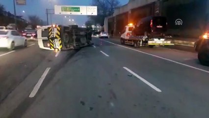 Bayrampaşa'da trafik kazası: 4 yaralı - İSTANBUL