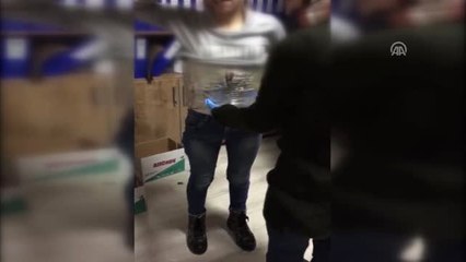 Vücuduna Koli Bandıyla Sarılı Esrarla Yakalandı