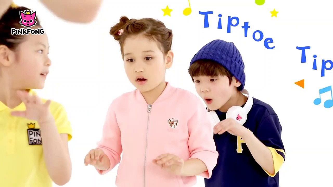 Walking Walking _ Dance Along _ Pinkfong Songs for Children-pKqnSRDzkgw