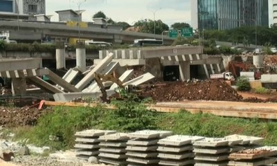 Balok Baja Proyek Flyover di TB Simatupang Ambruk