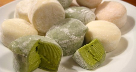 Japonya'nın Geleneksel Pirinç Kekleri Yine Can Aldı