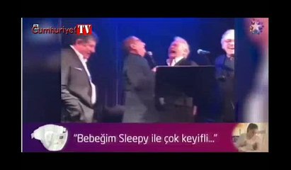 'Bizim sınıftan evlenmediğin bir ben, bir de İlyas Salman kaldı'