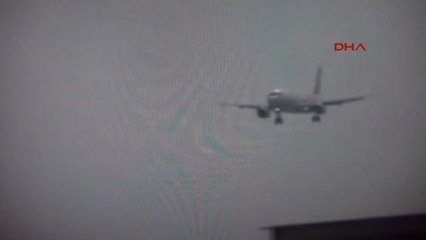 Pilot Yanıbaşından Geçen Drone Gördü, O Anlar Pilot ile Kule Konuşmalarına Yansıdı