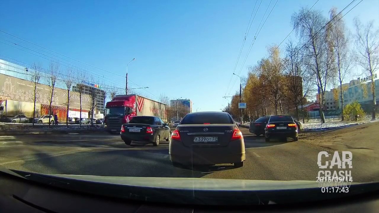 Car Crash Compilation 128