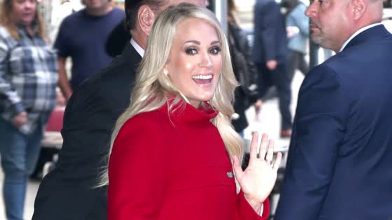 Carrie Underwood Suffers Gruesome Injury