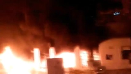 İran'da Protestolar Sürüyor