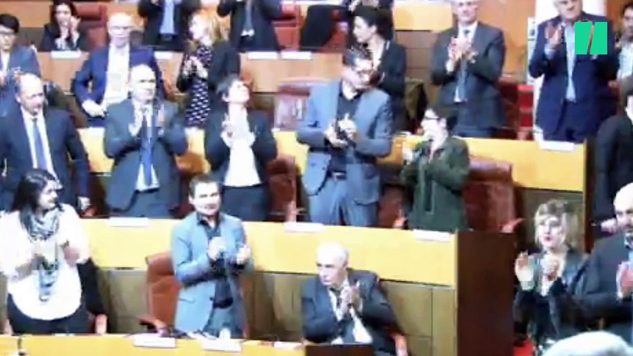 Cette démonstration de nationalisme à l'Assemblée corse n'a pas plu à tout le monde