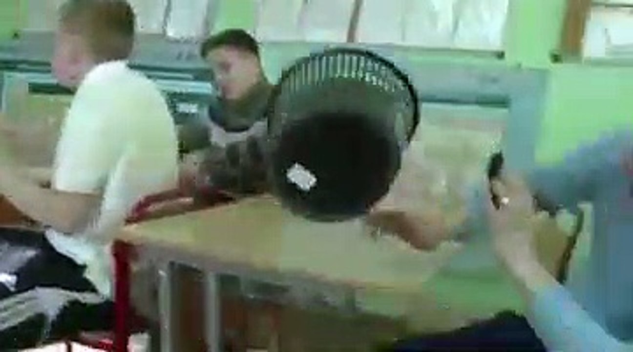 Öğretmenlerini Sinirlendiren Çılgın ruslar!