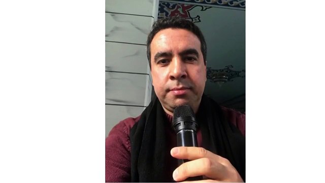 Ahzab suresi, ayet 56. Şüphesiz Allah ve melekleri Peygamber’e salât ediyorlar. Ey iman edenler! Siz de ona salât edin, selâm edin. Hafiz Metin Demirtas, Kopenhag Danimarka. Ahazab suresi tefsiri. Ahzab suresi meali. Ahzab suresi dinle. Surah Ahzab mp3.