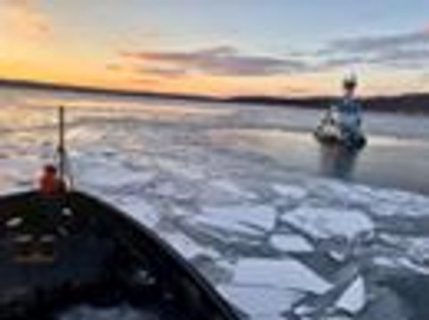Coast Guard Cutter Cracks Ice Along Hudson River