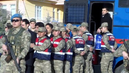 Huduti'nin de aralarında bulunduğu 27’si tutuklu 76 sanığın yargılandığı FETÖ davasına devam ediliyor