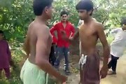 kashmiri 2 boy fight very funny hahah 2018 hahaha very funny