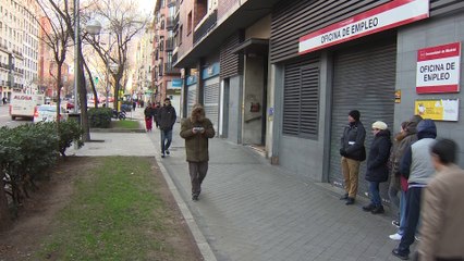 El paro registra su quinto descenso anual consecutivo