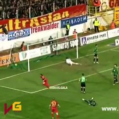 Drogba’nın Galatasaray formasıyla ilk golü! #ForzaNostalji