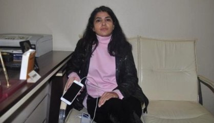 At alma Bahanesiyle Dolandırılan Genç Kız, Canlı Yayına Çıkıp Yardım İstedi