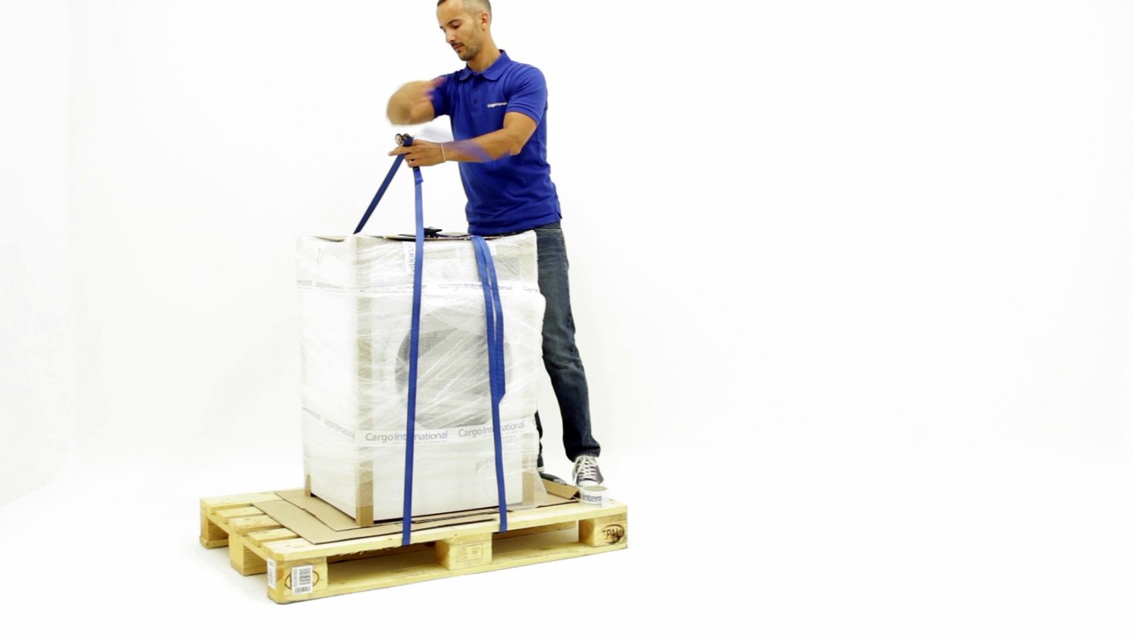 Waschmaschine richtig verpacken - Verpackungstutorial - Cargo International