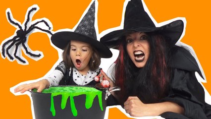 Pour HALLOWEEN la SORCIÈRE et MISS KIPIK jouent avec des ARAIGNÉES - La famille Démo Jouets