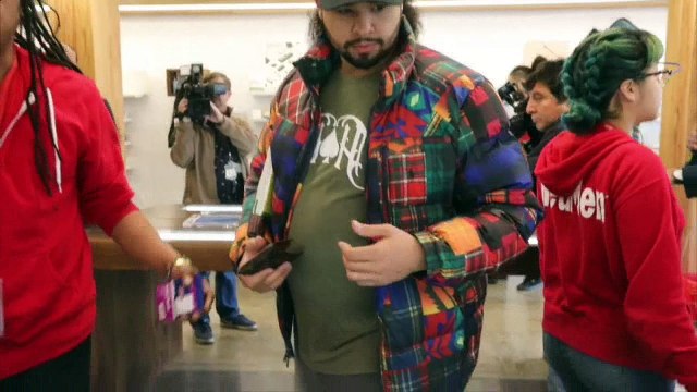 Largas filas para comprar marihuana recreativa en California