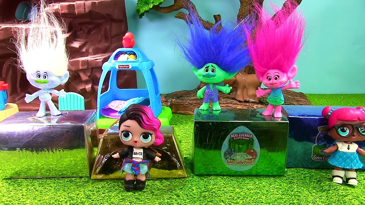 Boss Baby Trolls Movie Poppy Go Camping in Barbie Camper and Find Gold Diamond Dig Its Toys