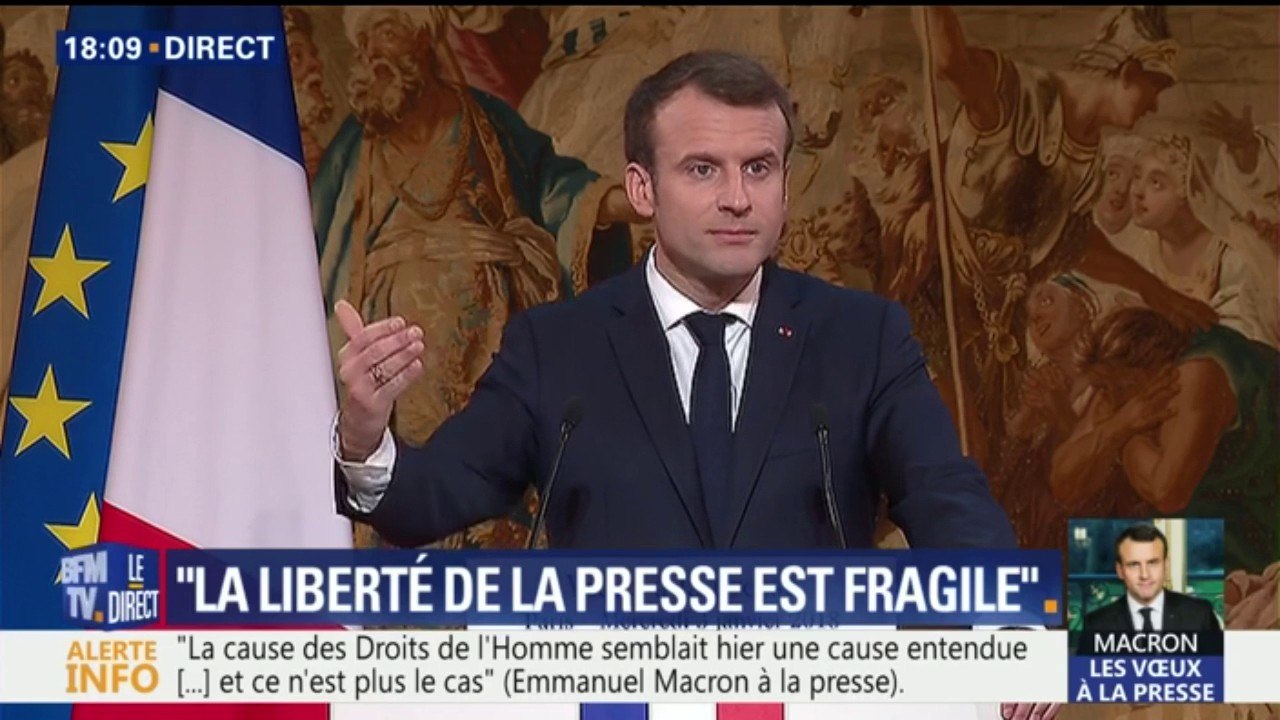 Macron s’inquiète de la porosité entre "fausses nouvelles" et "médias professionnels"