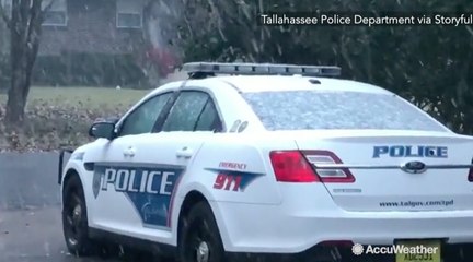It's snowing in Tallahassee for the first time in 30 years