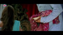 Priyanka Chopra & Akshay Kumar Kissing Scene - Bollywood Movie - Waqt - The Race Against Time