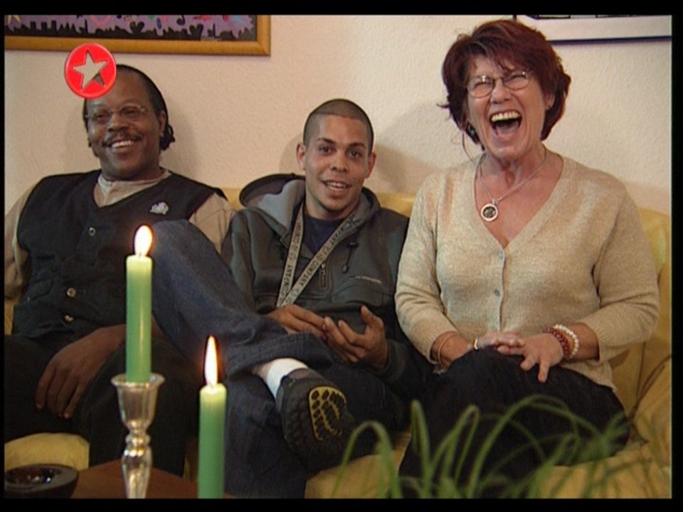 Bro'Sis - Die Geschichte des Shaham Joyce (2002) [Dokumentation]