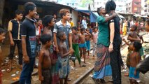 バングラデシュのスラム,ハイテンション男とキス,ダッカで貧しい子供