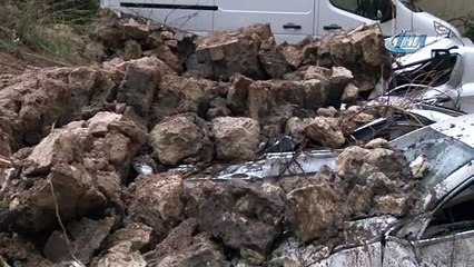 Göçük altında kalmaktan son anda kurtuldu