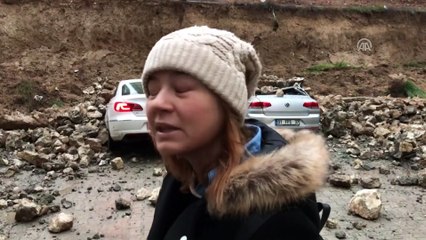 Sitenin istinat duvarı çöktü - ADANA