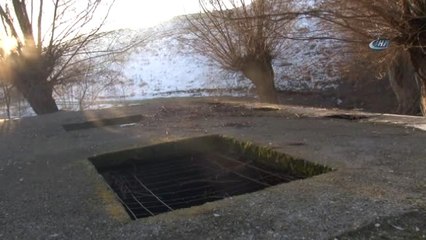 Tarihi "Alpanos Hamamı" Kaderine Terk Edildi