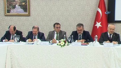 Çevre ve Şehircilik Bakanı Özhaseki: 'KHK'larda imzam var. Bu imzaları ben bilerek atıyorum. İmza atarken titizlenirim. Neye imza attığıma da tek tek bakarım'