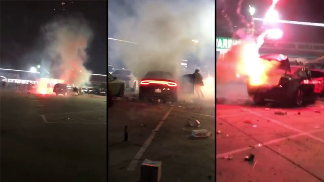 Un homme met involontairement le feu à des feux d'artifices dans le coffre de sa voiture