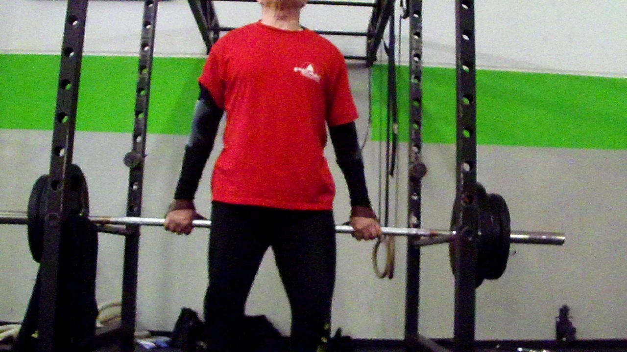 Schulter Heben im Rack